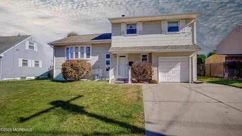 100 Bentley Ave, Old Bridge, NJ 08857