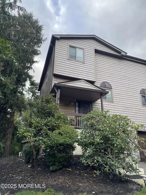 1208 Alpine Trl, Neptune City, NJ 07753