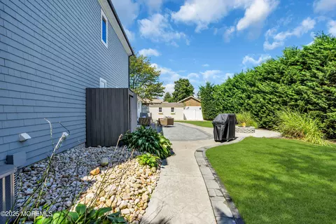 Exterior - 406 Brown St, Brielle, NJ 08730 photo 9 of 9