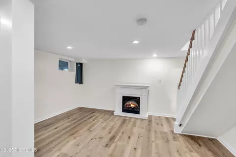 Living - 406 Brown St, Brielle, NJ 08730 photo 4 of 4