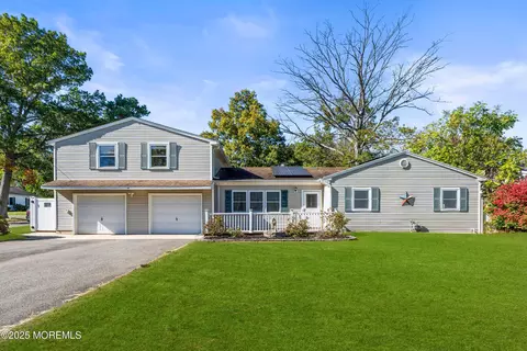 501 Cumberland Blvd, Toms River, NJ 08757