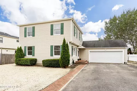 294 Jill Ct, Toms River, NJ 08753