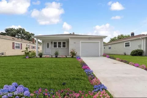 821 Jamaica Blvd, Toms River, NJ 08753