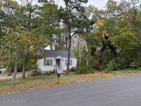 Other - 139 Walnut Dr, Brick, NJ 08724 photo 6 of 7