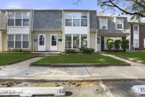 156 Tudor Ct, Lakewood, NJ 08701
