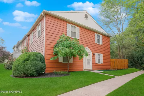 47 Kingsley Way, Freehold, NJ 07728