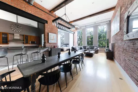 610 Clinton St #2E, Hoboken, NJ 07030