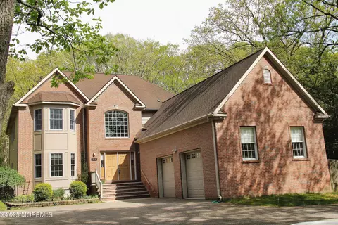113 Willow Dr, Jackson, NJ 08527