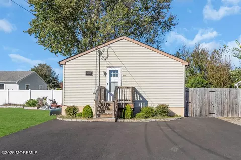 1010 Waterview Way, Forked River, NJ 08731