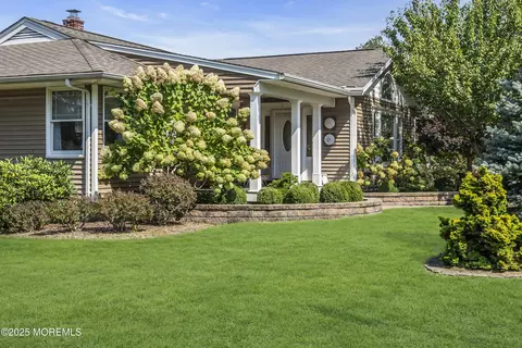 Exterior - 557 Motor Rd, Pine Beach, NJ 08741 photo 4 of 31