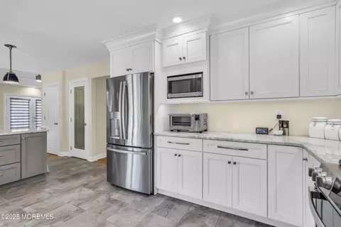 Kitchen - 557 Motor Rd, Pine Beach, NJ 08741 photo 7 of 10