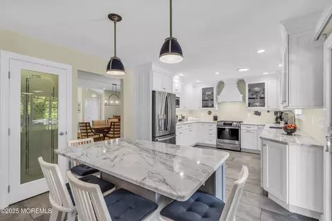 Kitchen - 557 Motor Rd, Pine Beach, NJ 08741 photo 8 of 10