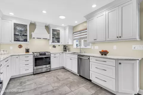 Kitchen - 557 Motor Rd, Pine Beach, NJ 08741 photo 1 of 10