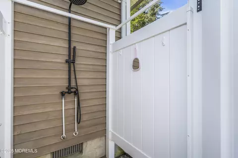 Bath - 557 Motor Rd, Pine Beach, NJ 08741 photo 7 of 7