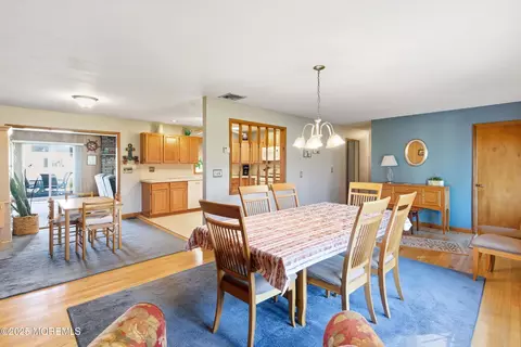 307 Windjammer Ct, Forked River, NJ 08731 photo 3