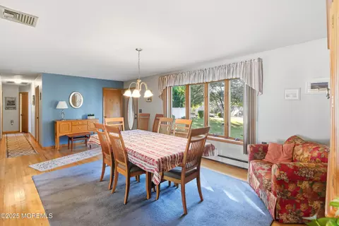 307 Windjammer Ct, Forked River, NJ 08731 photo 4