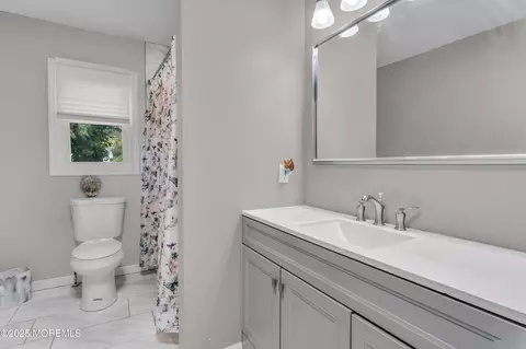 25 Eileen Way, Edison, NJ 08837 photo 13