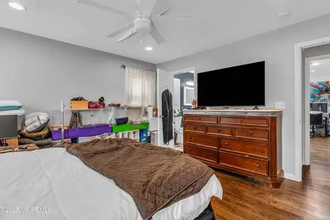 25 Eileen Way, Edison, NJ 08837 photo 17