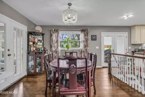 25 Eileen Way, Edison, NJ 08837 photo 6
