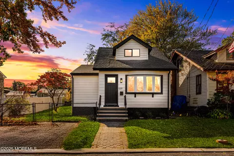 839 Brookside Ave, Keyport, NJ 07735