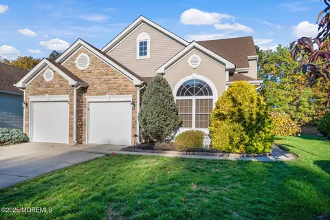 46 Belmar Blvd, Waretown, NJ 08758