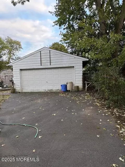 4 Albert Dr, Parlin, NJ 08859 photo 6