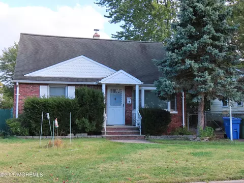 4 Albert Dr, Parlin, NJ 08859 photo 2