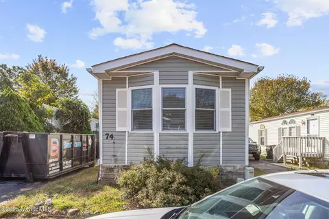 74 Ruffian Way, Howell, NJ 07731
