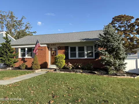 550 Crestview Ter, Point Pleasant, NJ 08742