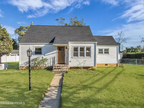 226 Maple Ave, Neptune City, NJ 07753