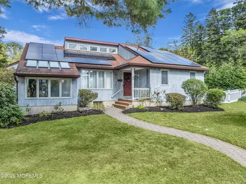 90 E Lincoln Ave, Atlantic Highlands, NJ 07716