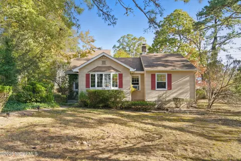 519 6th Ave, Brick, NJ 08724