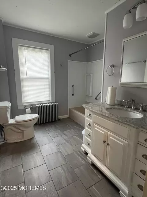 Bath - 84 Bingham Ave, Rumson, NJ 07760 photo 1 of 1