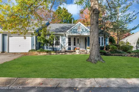 1124 Thornbury Ln # B, Manchester, NJ 08759