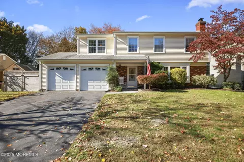 99 Glen Arden Dr, Howell, NJ 07731