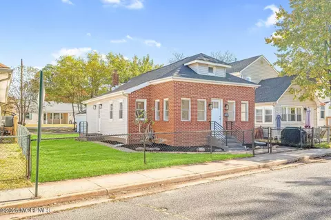 74 Forest Ave, Keansburg, NJ 07734