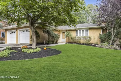 165 Lenape Trl, Lakewood, NJ 08701