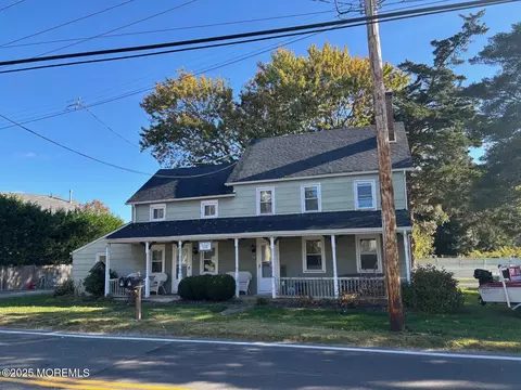 70 Main St, Waretown, NJ 08758 photo 2