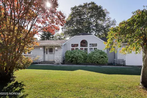 10 Asbury Ave, Oceanport, NJ 07757