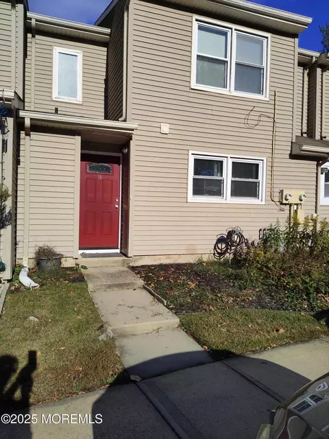 16 Tavistock Dr, Little Egg Harbor, NJ 08087