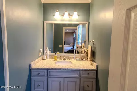 Bath - 235 Pello Rd, Brick, NJ 08724 photo 3 of 4