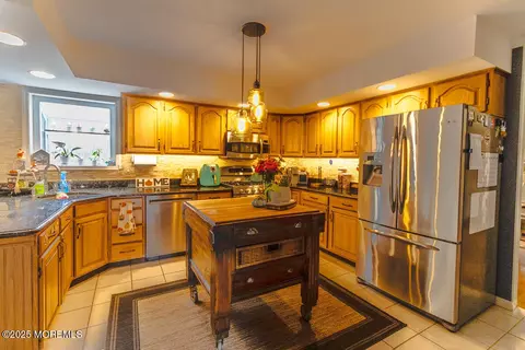 Kitchen - 235 Pello Rd, Brick, NJ 08724 photo 2 of 4
