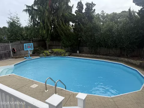 Exterior - 235 Pello Rd, Brick, NJ 08724 photo 5 of 10