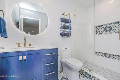 Bath - 165 Huntington Dr, Jackson, NJ 08527 photo 5 of 5
