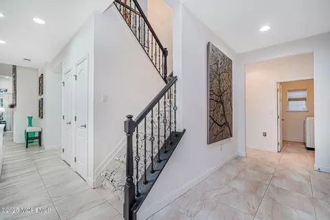 Entry Way - 165 Huntington Dr, Jackson, NJ 08527 photo 1 of 4