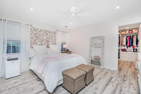 Bedroom - 165 Huntington Dr, Jackson, NJ 08527 photo 5 of 6