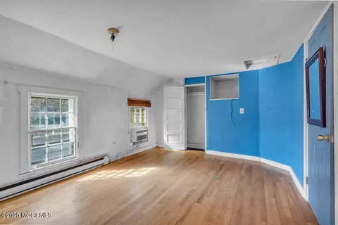 Bedroom - 22 E Lacey Rd, Forked River, NJ 08731 photo 4 of 6