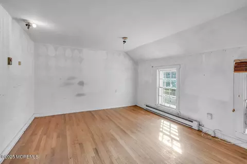 Bedroom - 22 E Lacey Rd, Forked River, NJ 08731 photo 3 of 6