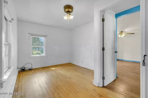 Bedroom - 22 E Lacey Rd, Forked River, NJ 08731 photo 2 of 6