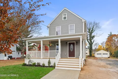 29 Union Ave, Freehold, NJ 07728